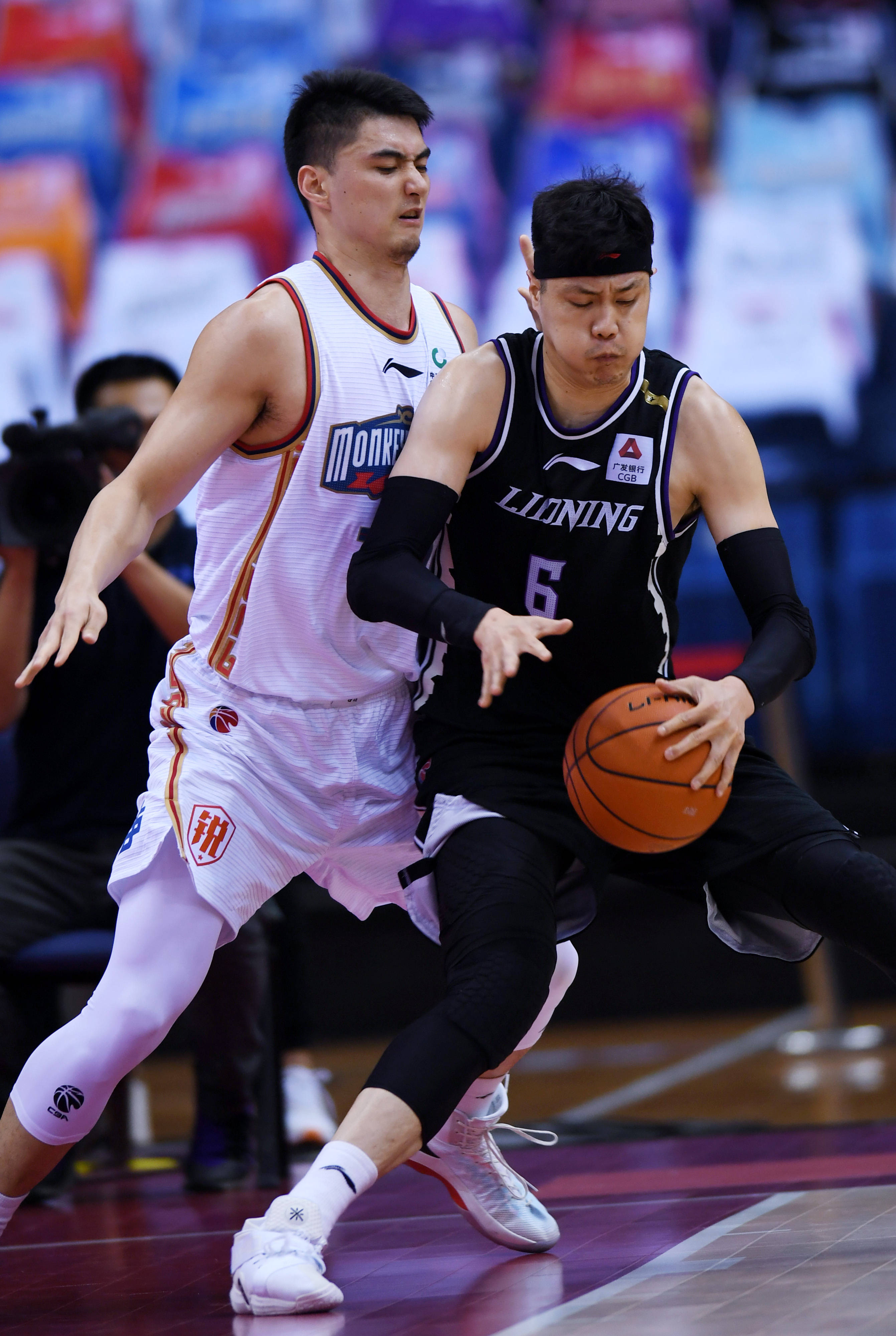 勇士队略占 勇士队略占