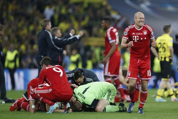 当代足球偶 当代足球偶